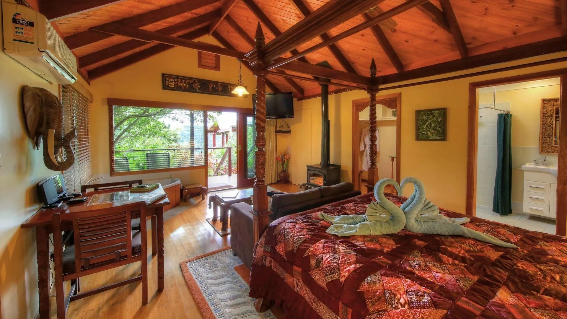 Maleny Tropical Retreat Bed & Breakfast