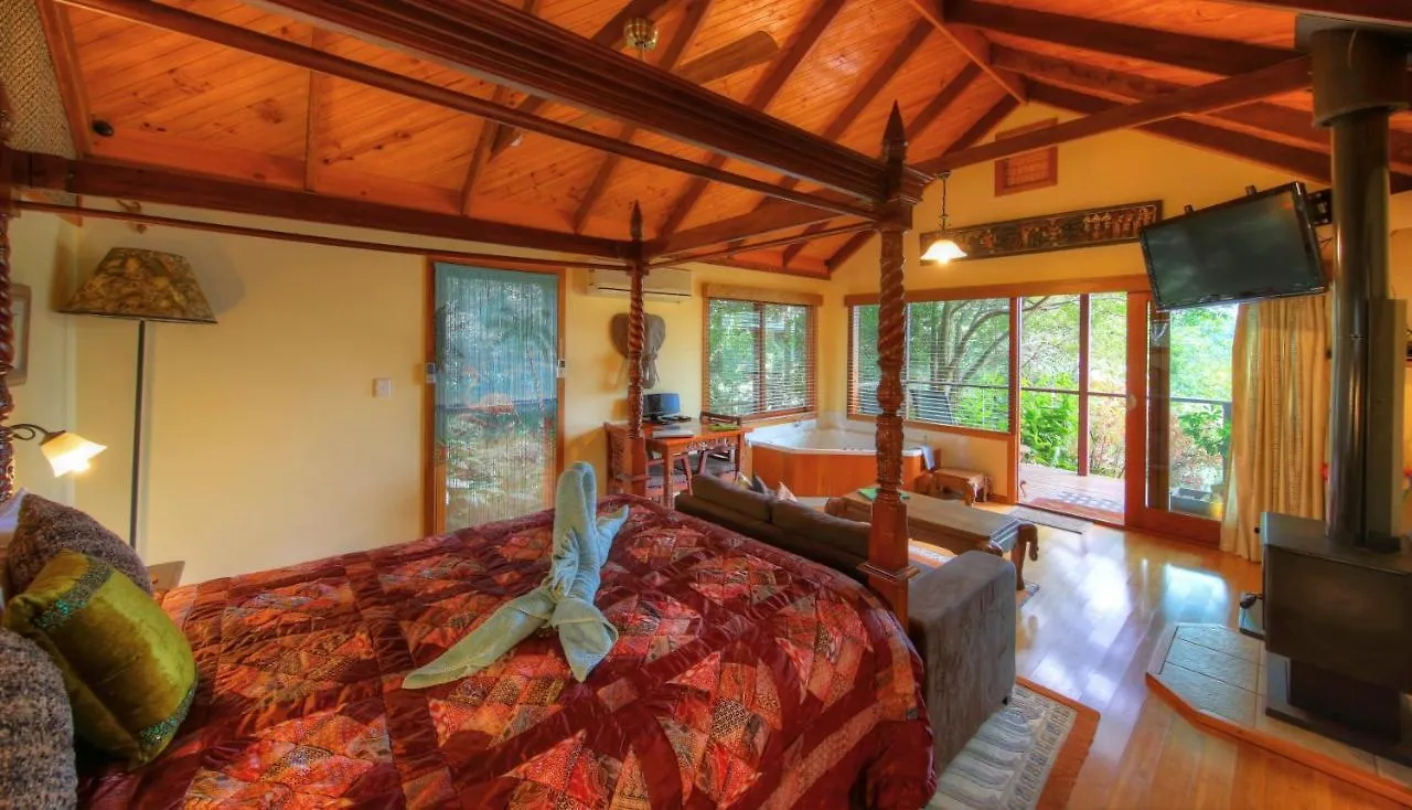 Maleny Tropical Retreat Bed & Breakfast