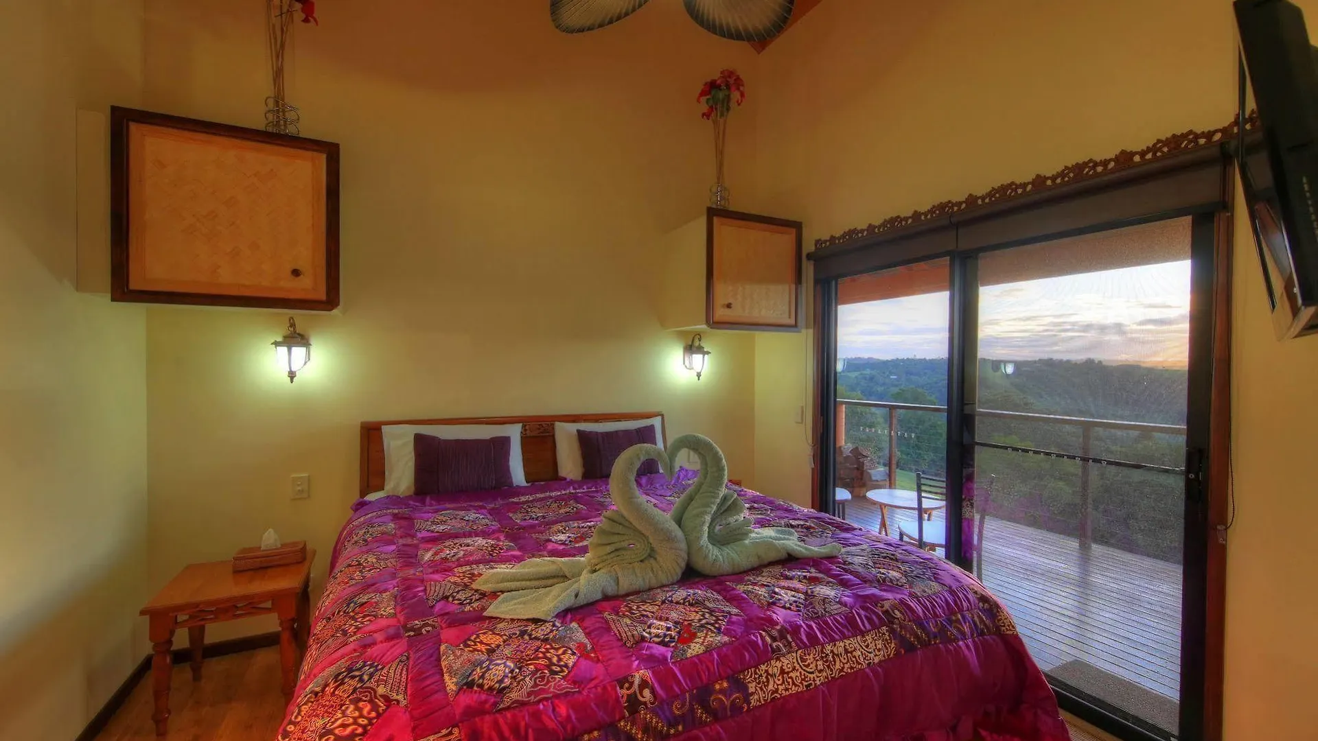 Maleny Tropical Retreat Bed & Breakfast