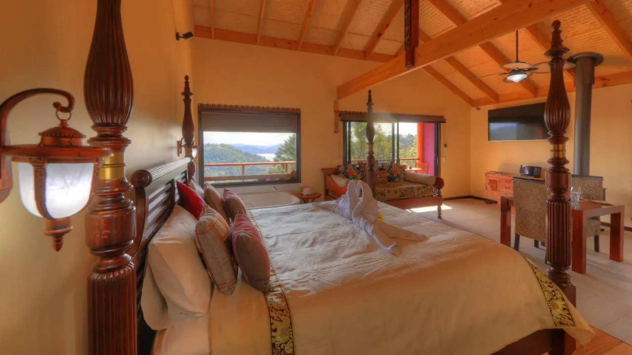 Bed and Breakfast Maleny Tropical Retreat